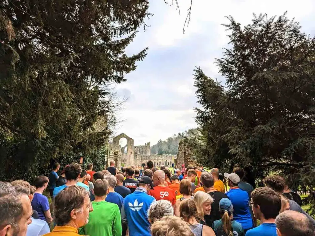 Runners lining up at Fountains Abbey parkrun